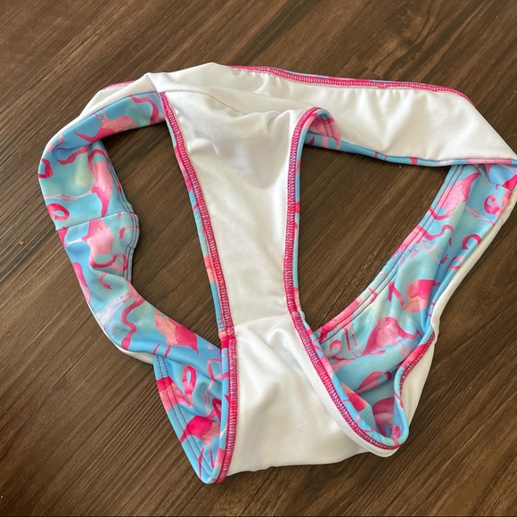 Maar Swimwear bikini in hot pink/flamingo print size M/L - Picture 8 of 13